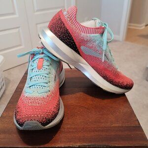 Brooks' "Levitate" Coral & Turquoise Sneakers - Size 9
